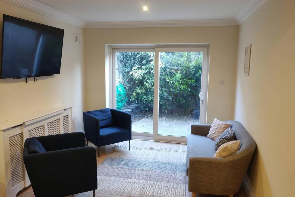 לונדון Battersea 3-Bedroom Apartment With Patio Garden מראה חיצוני תמונה